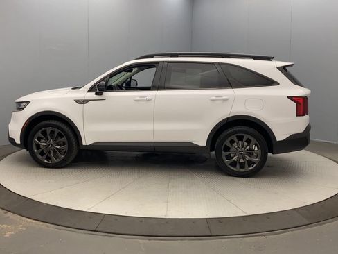 Used 2022 Kia Sorento X-Line EX AWD/4WD image 2