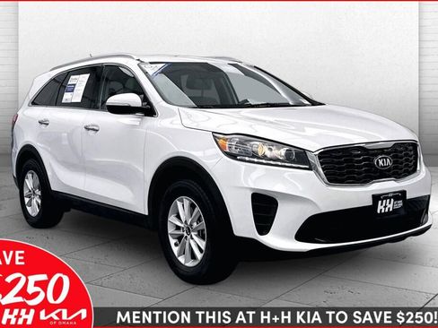 Used 2020 Kia Sorento LX w/ LX I4 Convenience Package FWD image 1