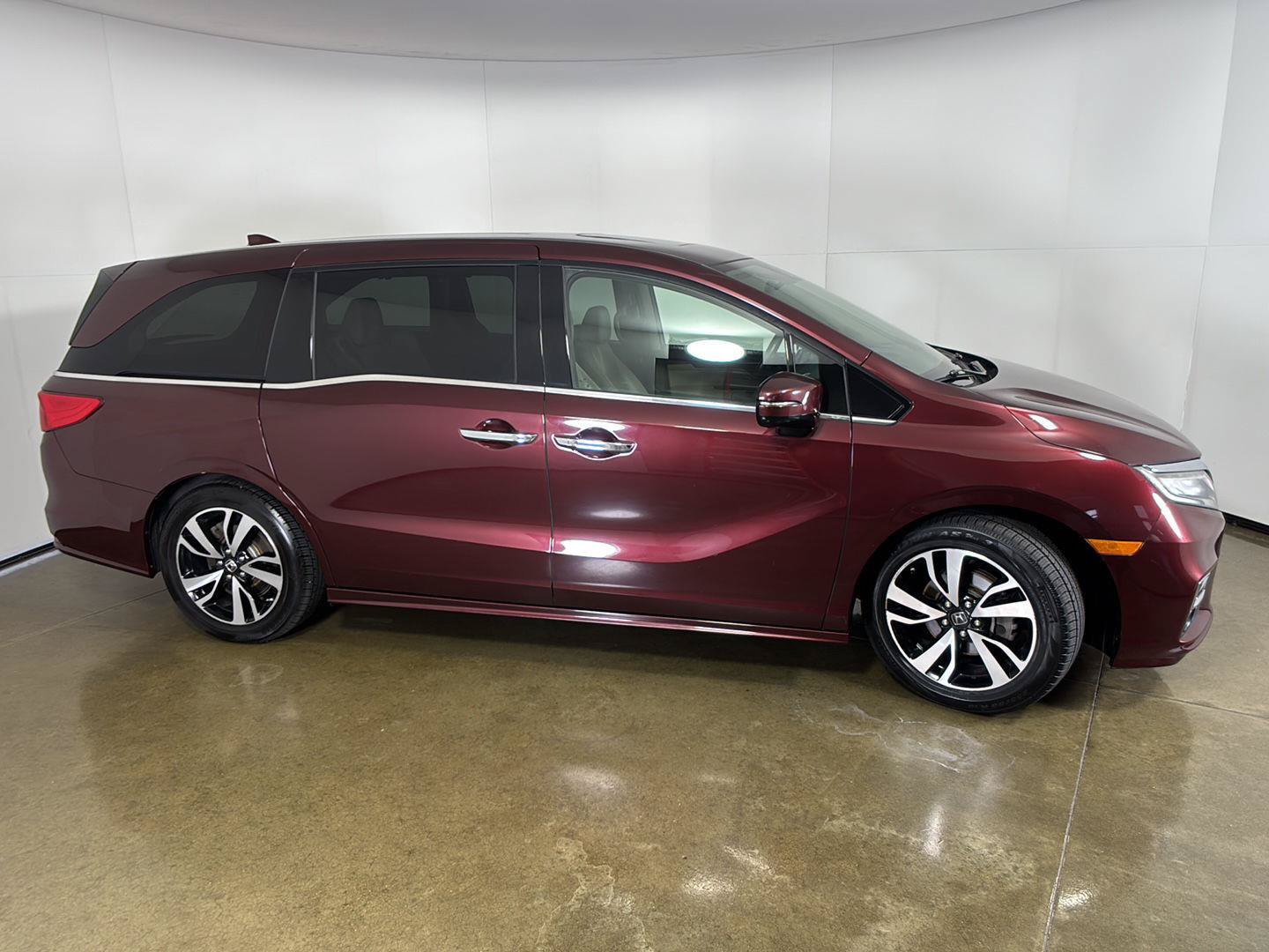 Used 2019 Honda Odyssey Elite image 8