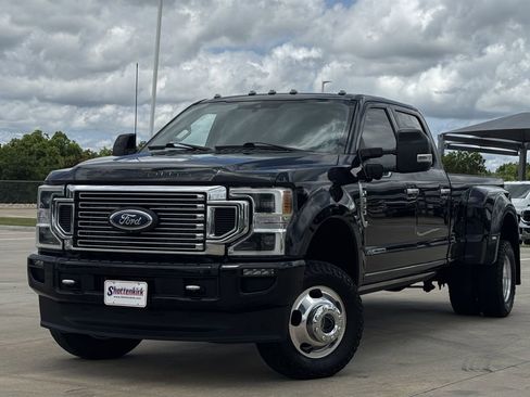 Used 2022 Ford F350 Limited AWD/4WD image 2