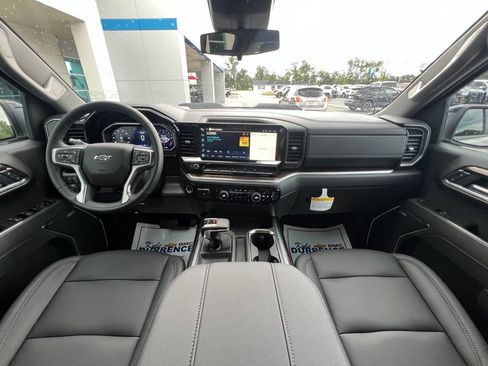 New 2026 Chevrolet Silverado 1500 LT Trail Boss w/ Convenience Package II AWD/4WD image 2