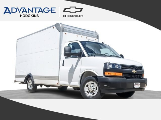 Used 2022 Chevrolet Express 3500 w/ Driver Convenience Package RWD image 1