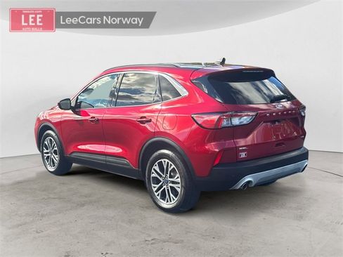 Used 2021 Ford Escape SEL w/ Technology Package image 3