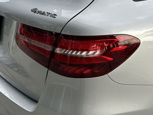 Certified 2018 Mercedes-Benz GLC 300 4MATIC image 32