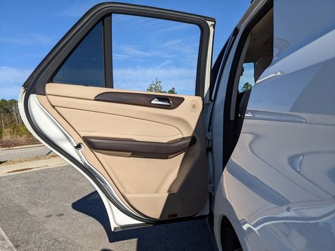 Used 2018 Mercedes-Benz GLE 350 4MATIC image 56