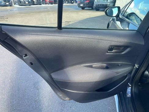 Used 2025 Toyota Corolla LE image 11