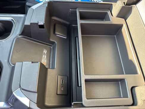 Used 2022 GMC Sierra 1500 SLT w/ SLT Premium Plus Package image 26