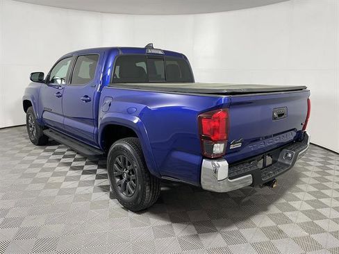 Certified 2023 Toyota Tacoma SR5 AWD/4WD image 5