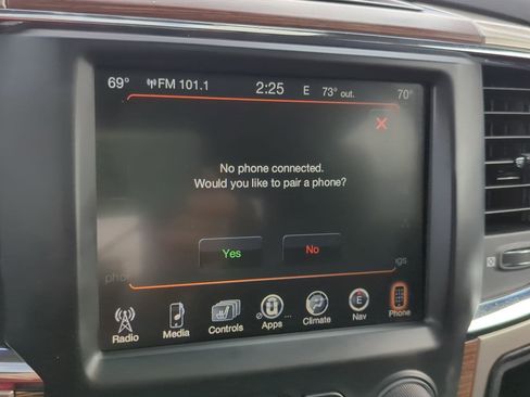 Used 2013 RAM 2500 Laramie w/ Cold Weather Group image 21