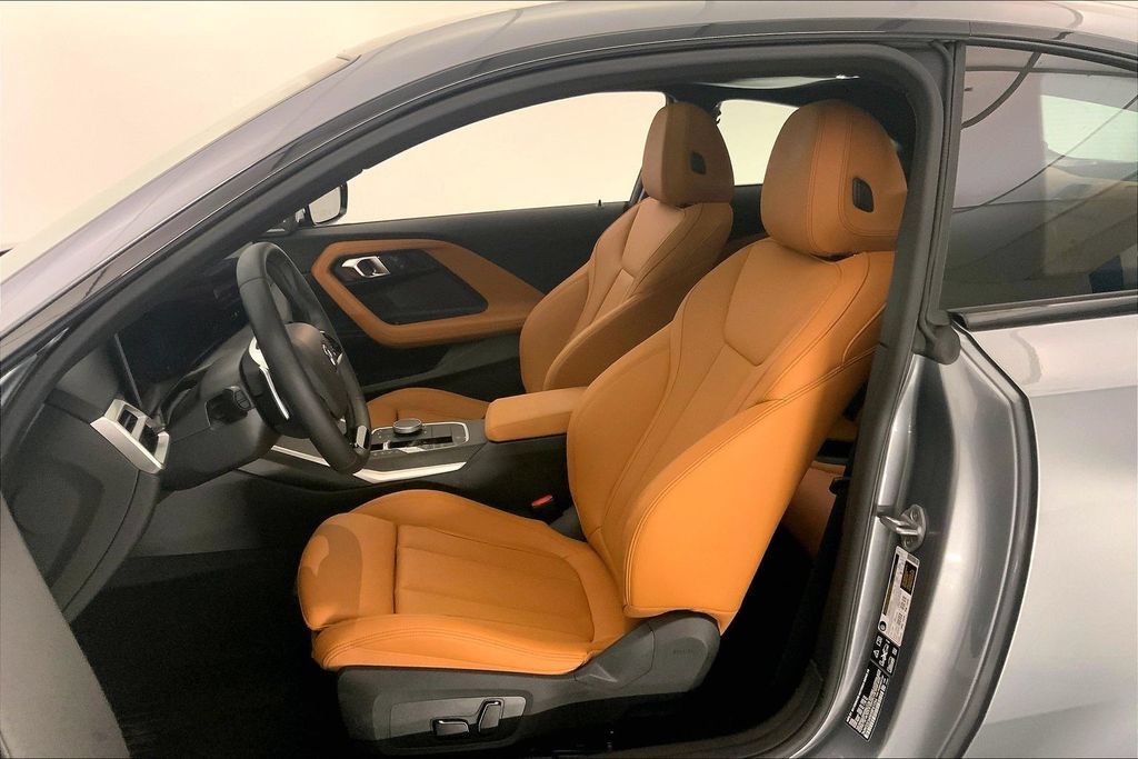 Certified 2025 BMW 230i xDrive Coupe w/ Premium Package AWD/4WD image 13
