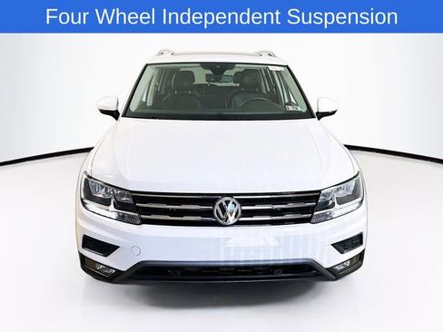 Used 2020 Volkswagen Tiguan SEL AWD/4WD image 2