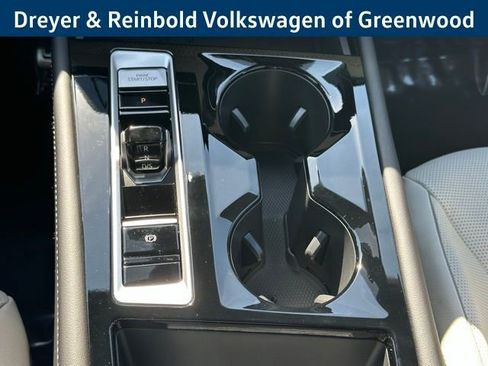 New 2026 Volkswagen Atlas Cross Sport SEL Premium R-Line AWD/4WD image 19