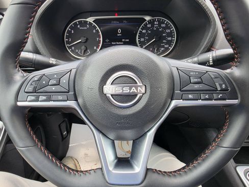 Used 2025 Nissan Sentra SR FWD image 20