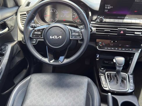 Certified 2023 Kia Seltos EX AWD/4WD image 26