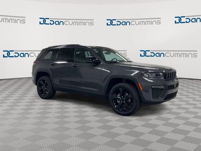 New 2026 Jeep Grand Cherokee Limited w/ Limited Altitude Package