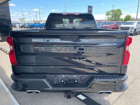 Used 2023 Chevrolet Silverado 1500 RST w/ Z71 Off-Road Package AWD/4WD image 4