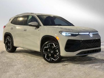 New 2026 Volkswagen Tiguan SEL R-Line