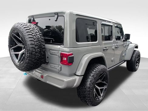 Used 2023 Jeep Wrangler Unlimited Rubicon 4xe AWD/4WD image 5