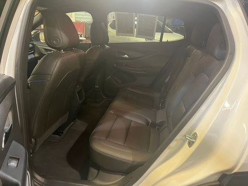 Used 2025 Buick Envista Sport Touring image 24