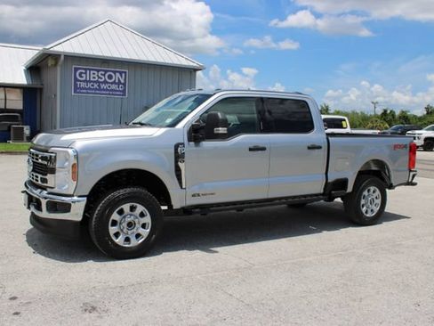 Used 2024 Ford F250 XLT w/ FX4 Off-Road Package AWD/4WD image 5