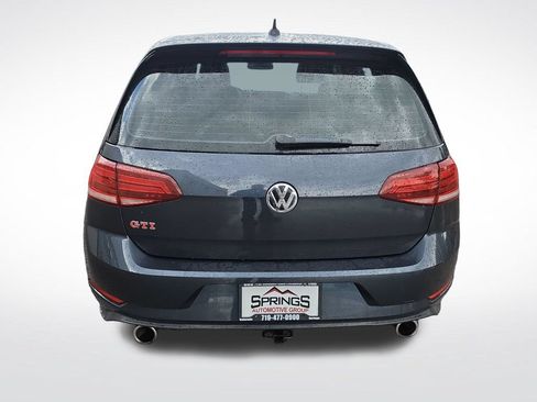 Used 2020 Volkswagen Golf 4-Door FWD image 4