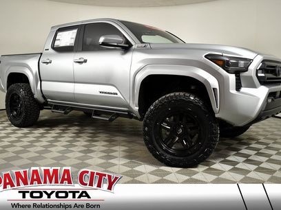 New 2025 Toyota Tacoma SR5