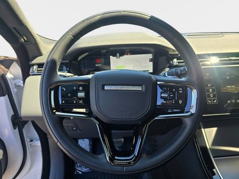 Certified 2025 Land Rover Range Rover Velar Dynamic SE AWD/4WD image 16