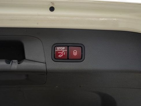 Used 2020 Mercedes-Benz GLS 450 4MATIC image 55