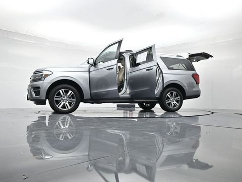 Used 2024 Ford Expedition Max Limited image 53