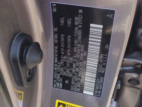 Used 2018 Toyota Highlander SE image 29