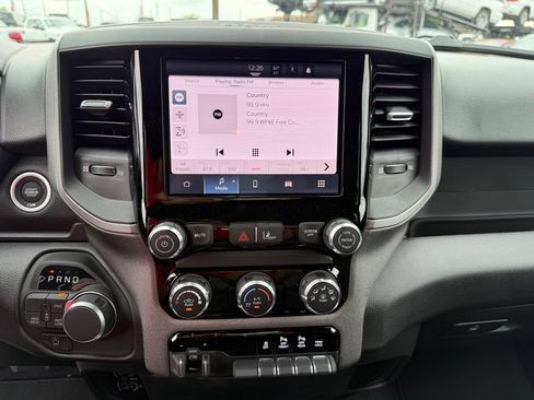 New 2026 RAM 1500 Express AWD/4WD image 30