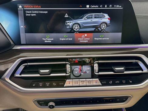 Used 2022 BMW X5 sDrive40i w/ Premium Package RWD image 18