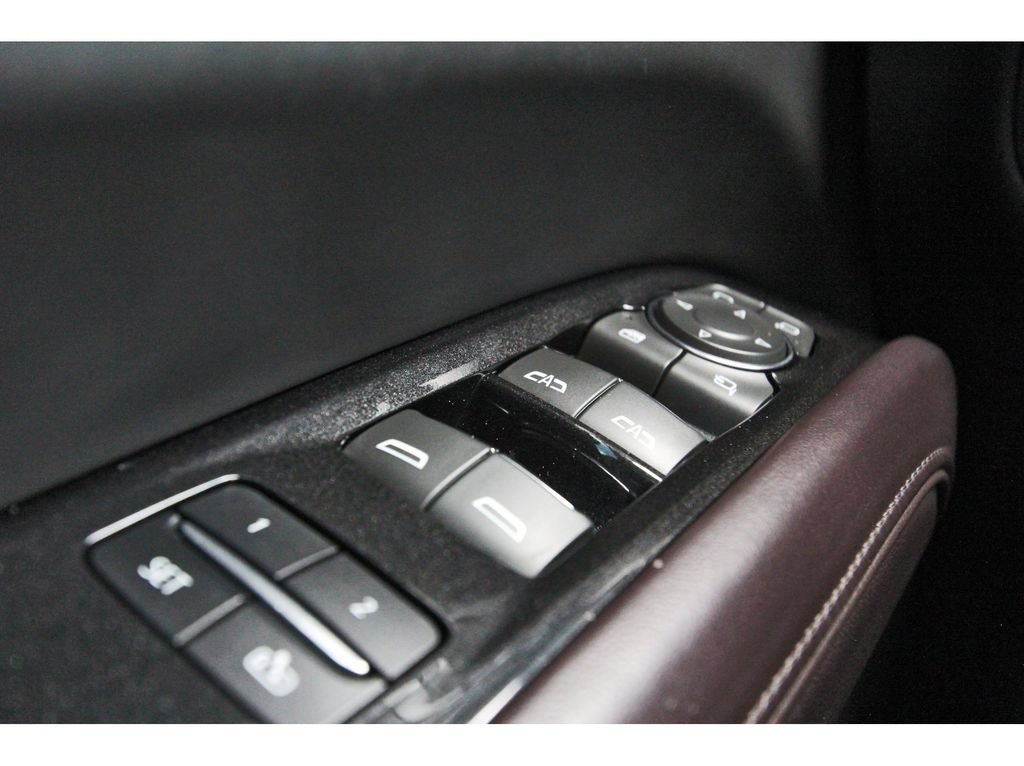 Used 2023 Cadillac Escalade Sport Platinum AWD/4WD image 21