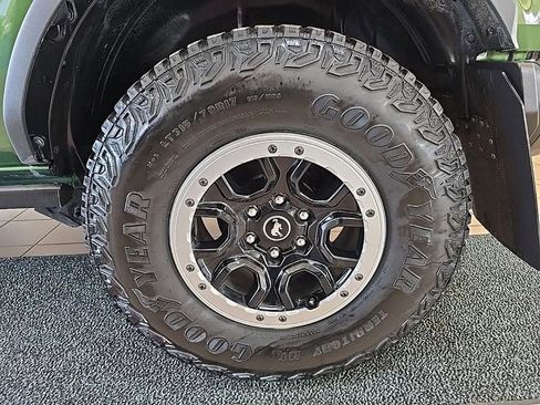 Used 2022 Ford Bronco Badlands image 42