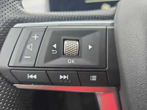 Used 2024 Mitsubishi Outlander SEL AWD/4WD image 16