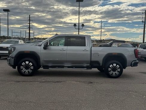 Used 2025 GMC Sierra 2500 Denali w/ Denali Reserve Package AWD/4WD image 2