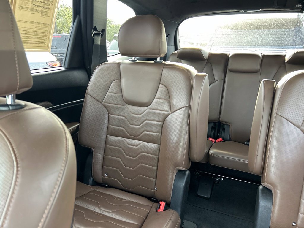 Used 2022 Kia Telluride SX w/ SX Prestige Package AWD/4WD image 12