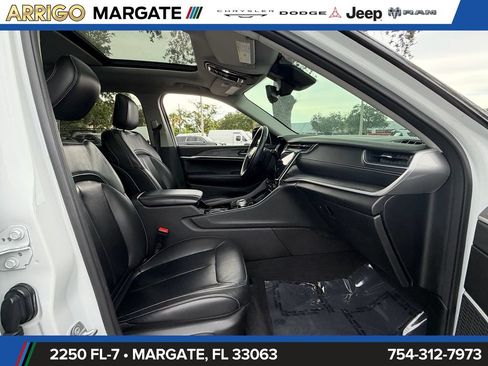 Used 2021 Jeep Grand Cherokee L Limited RWD image 18