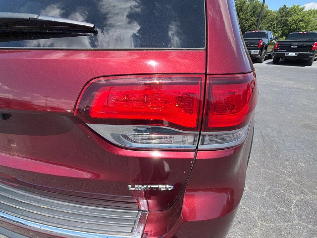 Used 2022 Jeep Grand Cherokee Limited AWD/4WD image 26