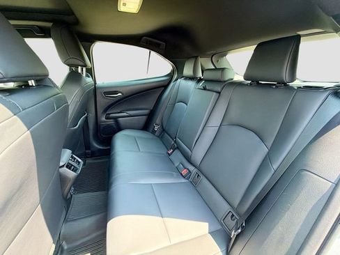 Used 2024 Lexus UX 250h AWD w/ Premium Package image 21