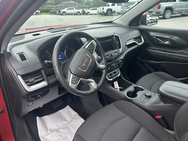 Used 2022 GMC Terrain SLE w/ Driver Convenience Package FWD image 17