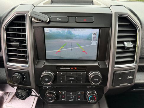 Used 2016 Ford F150 XLT w/ Equipment Group 302A Luxury AWD/4WD image 23