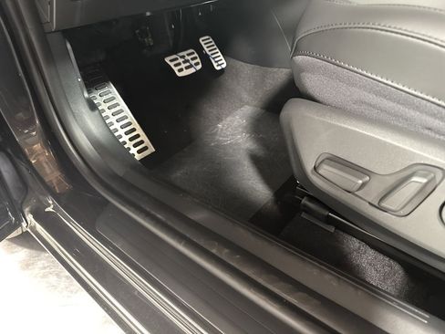 Certified 2025 Kia Niro EX Touring image 15