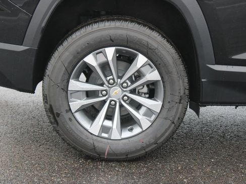 New 2026 Chevrolet Equinox LT FWD image 13