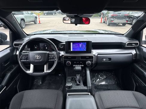 Used 2026 Toyota 4Runner SR5 AWD/4WD image 11