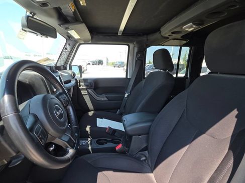 Used 2015 Jeep Wrangler Unlimited Sport w/ Quick Order Package 24S AWD/4WD image 11