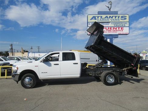 Used 2022 RAM 3500 Tradesman w/ Chrome Appearance Group image 2