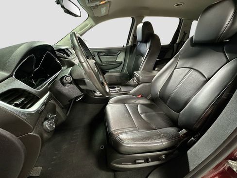 Used 2017 Chevrolet Traverse LT AWD/4WD image 23