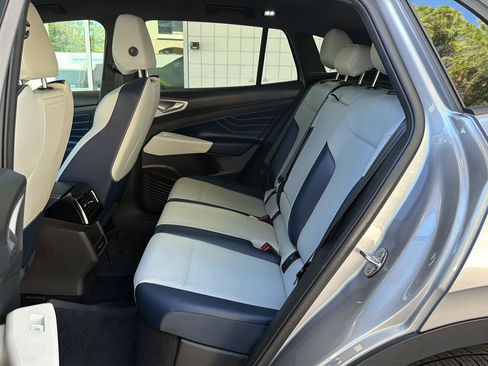 Certified 2023 Volkswagen ID.4 Pro S AWD/4WD image 17
