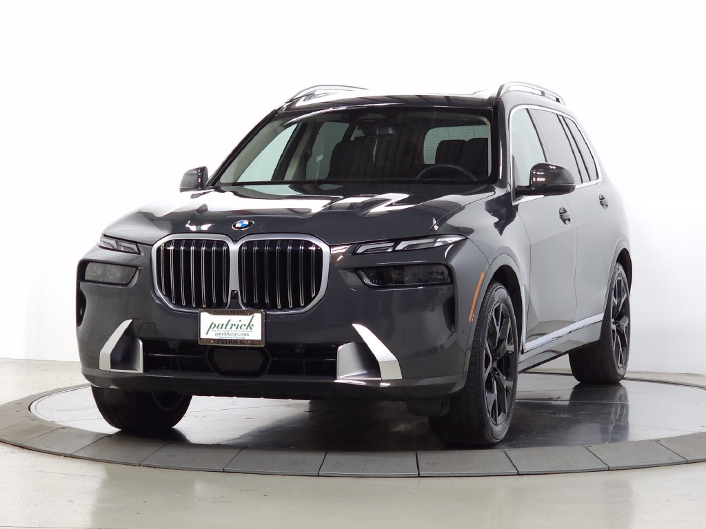 Used 2026 BMW X7 xDrive40i w/ Premium Package AWD/4WD image 4